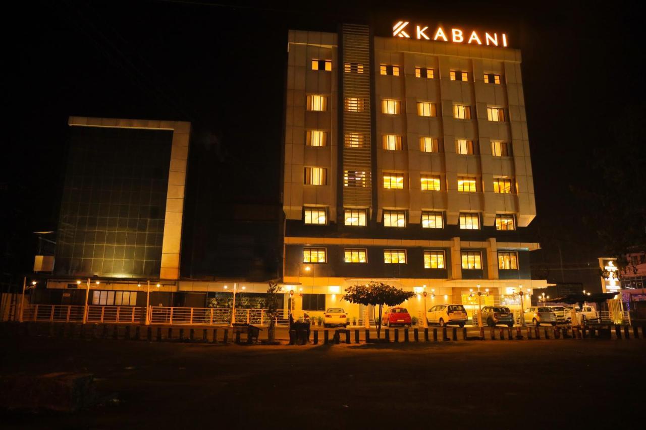 Hotel Kabani International Muvattupuzha Esterno foto
